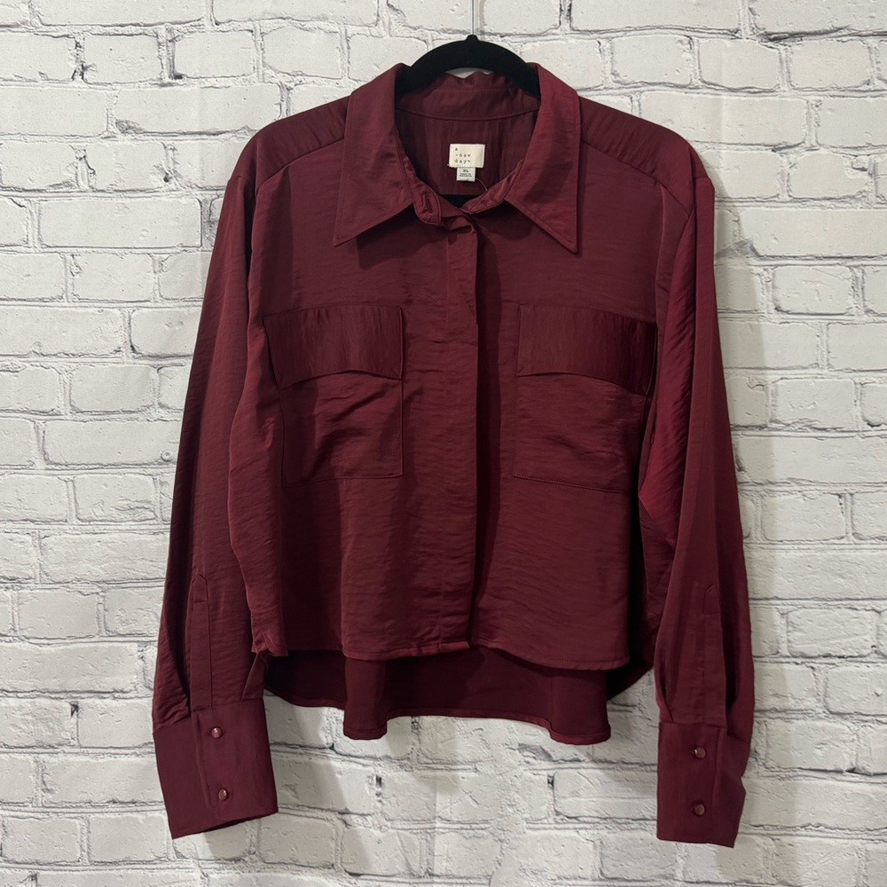 NWOT High Low Buttoned Down Shirt